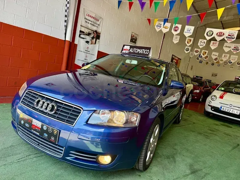 Usado Audi A3 Ambition 140 CV (102 kW) 2006 Azul Utilitario