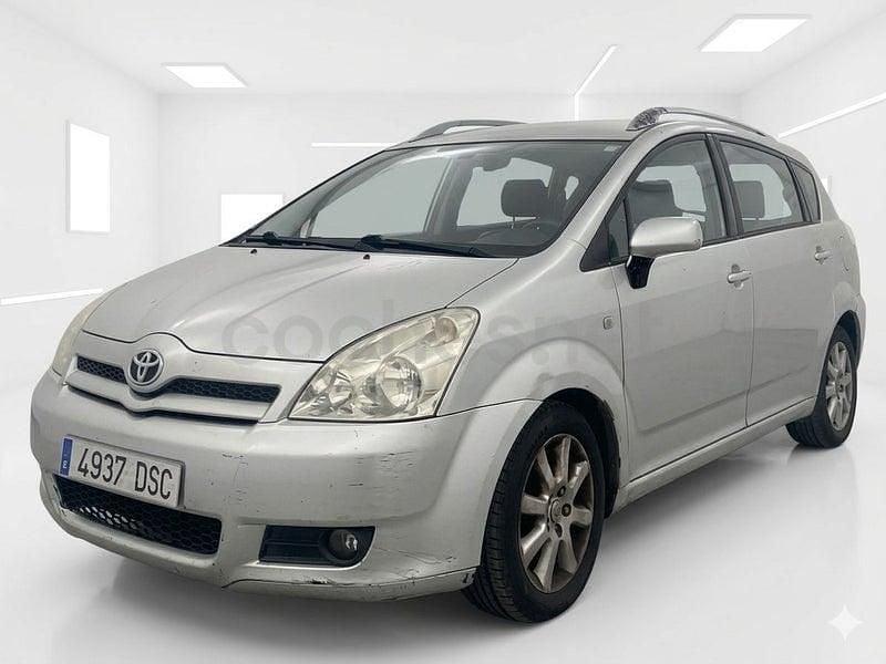 Usado Toyota Corolla Verso Luna 136 CV (100 kW) 2006 Gris / plata Monovolumen