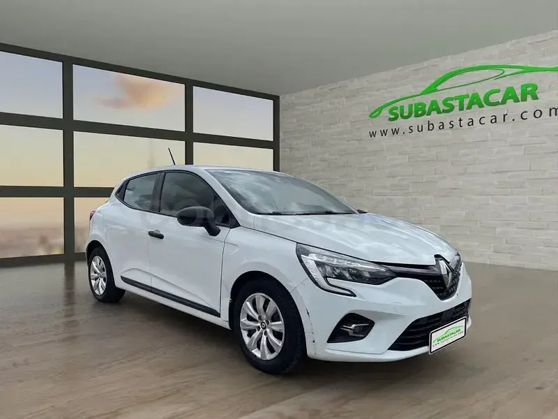 Usado Renault Clio V Business 100 CV (73 kW) 2021 Blanco Berlina