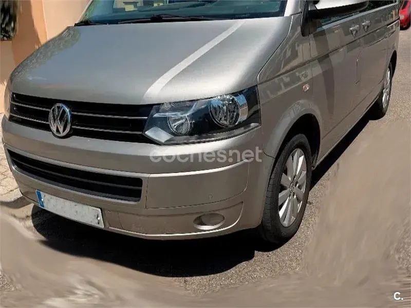 Usado VW Multivan Highline 180 CV (132 kW) 2012 Beige Monovolumen