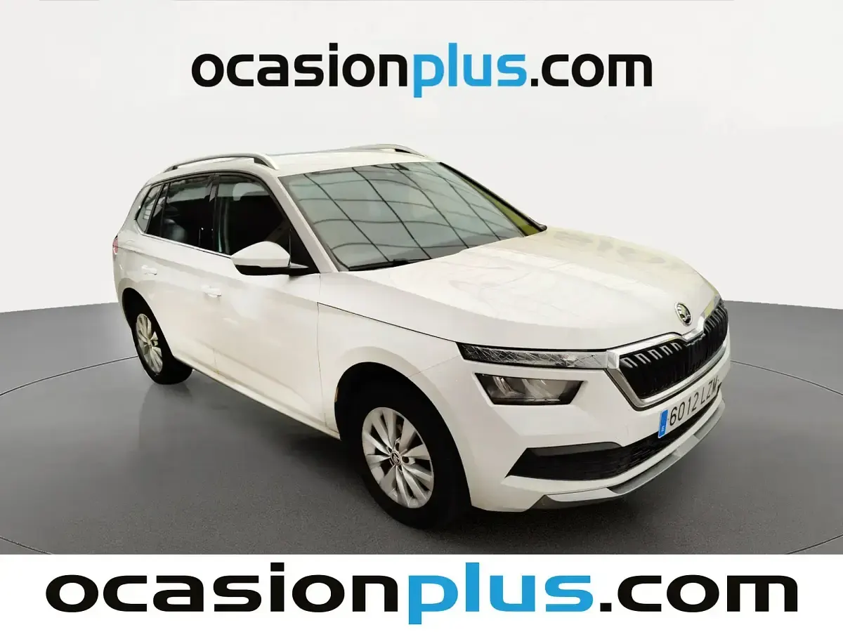 Usado Skoda Kamiq 110 CV (80 kW) 2022 Blanco SUV