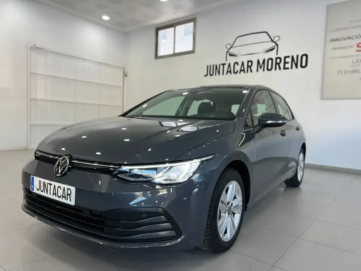 Usado VW Golf VIII Life 150 CV (110 kW) 2022 Gris