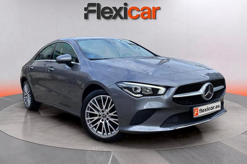 Gris Usado 2021 Mercedes CLA250e Berlina | 25.190 € - Imagen 1/4