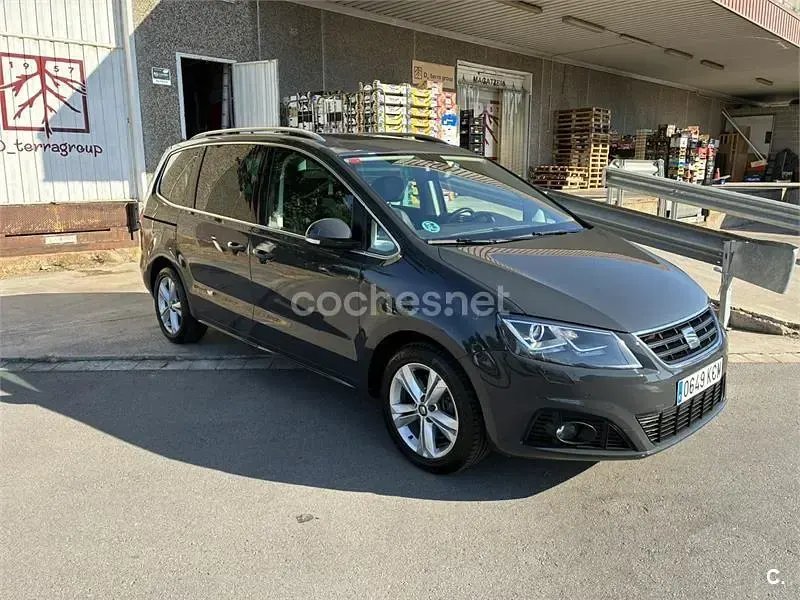 Usado Seat Alhambra Style 150 CV (110 kW) 2017 Negro Monovolumen