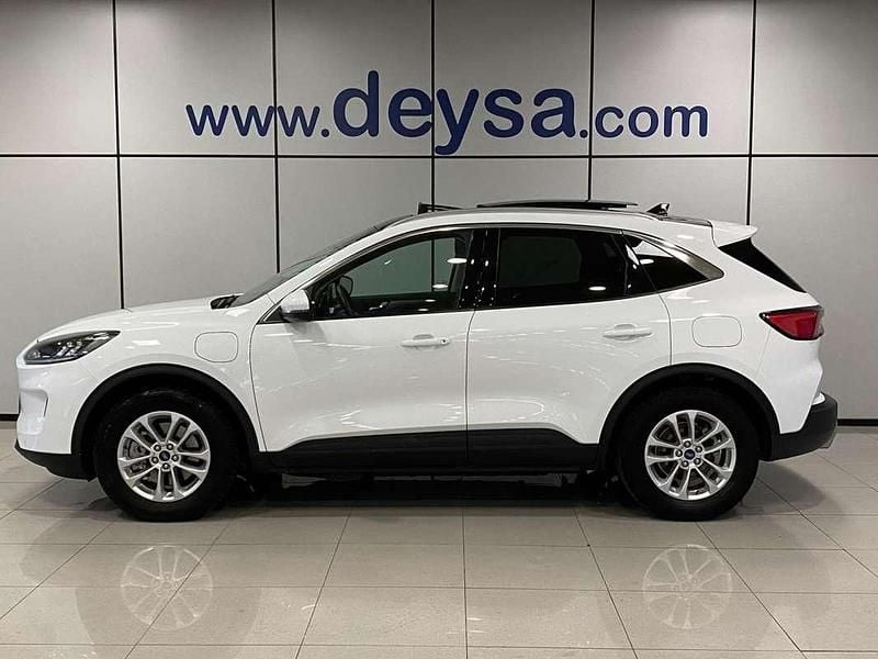 Usado Ford Kuga Titanium 225 CV (165 kW) 2021 Blanco (sólido) SUV