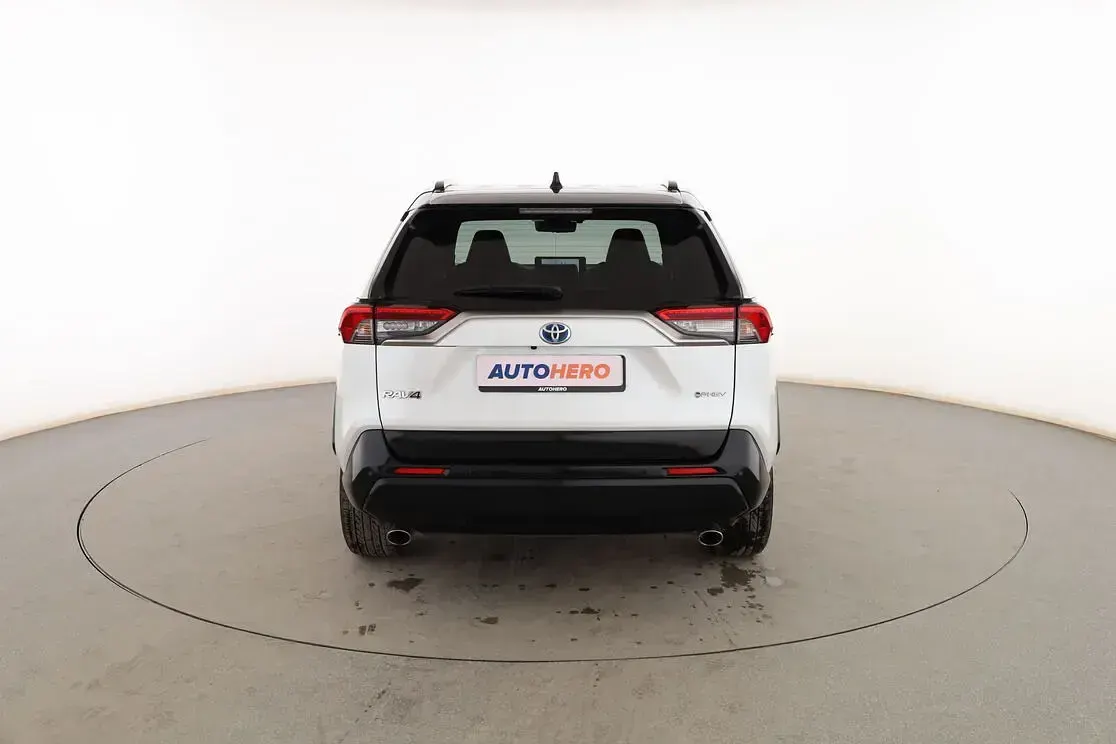Usado Toyota RAV4 Hybrid Plus 306 CV (225 kW) 2025 Blanco SUV