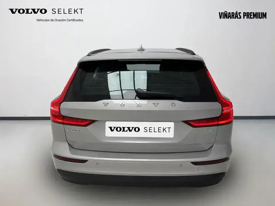 Usado Volvo V60 Core 197 CV (144 kW) 2025 Otro Familiar