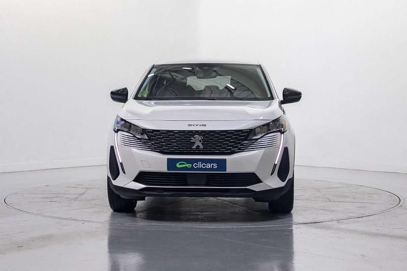 Usado Peugeot 5008 Allure 131 CV (96 kW) 2022 Blanco SUV