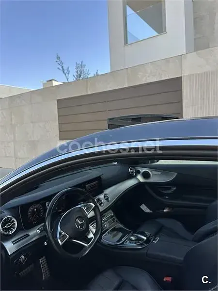 Usado Mercedes E300 245 CV (180 kW) 2018 Gris / plata Coupe
