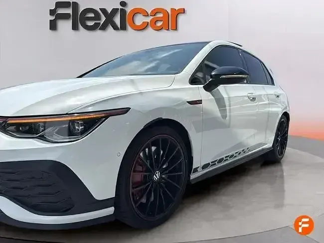 Usado VW Golf VII GTI Clubsport 301 CV (221 kW) 2021 Blanco Utilitario
