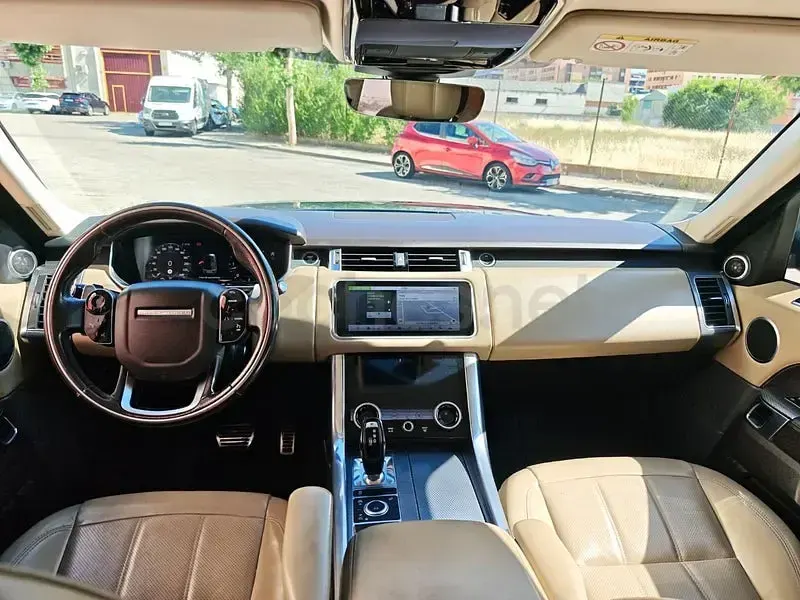 Usado Land Rover Range Rover Sport HSE Dynamic 306 CV (225 kW) 2018 Blanco SUV