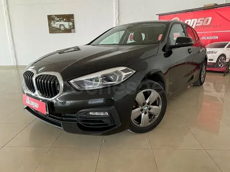 Usado BMW 118 Comfort Edition 140 CV (102 kW) 2020 Negro Berlina