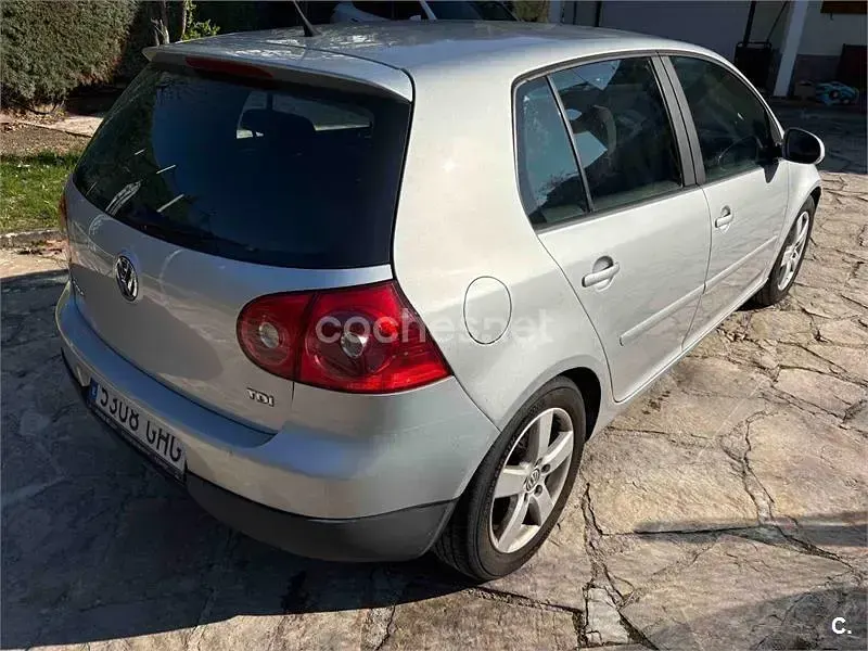 Usado VW Golf VI GT 105 CV (77 kW) 2008 Gris / plata Utilitario