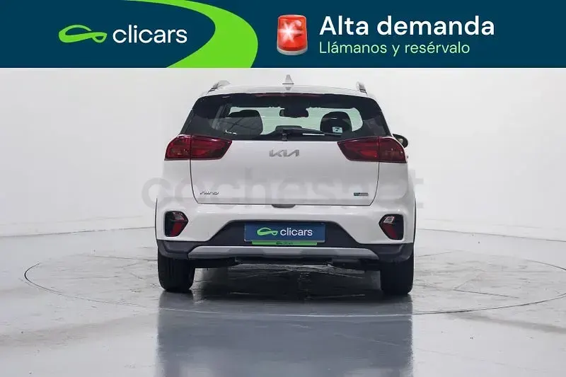 Usado Kia Niro 141 CV (103 kW) 2022 Blanco SUV
