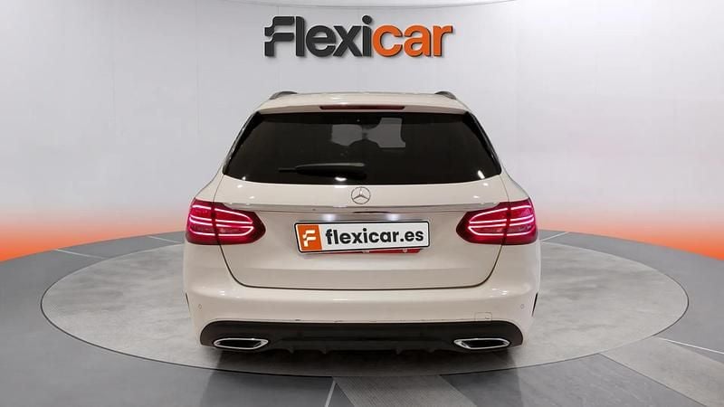 Usado Mercedes C200 160 CV (117 kW) 2019 Blanco Familiar