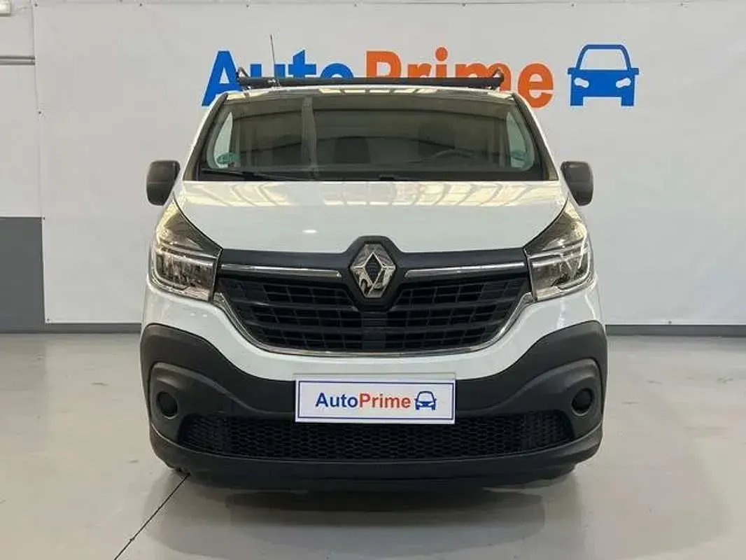 Usado Renault Trafic 170 CV (125 kW) 2021 Blanco Monovolumen