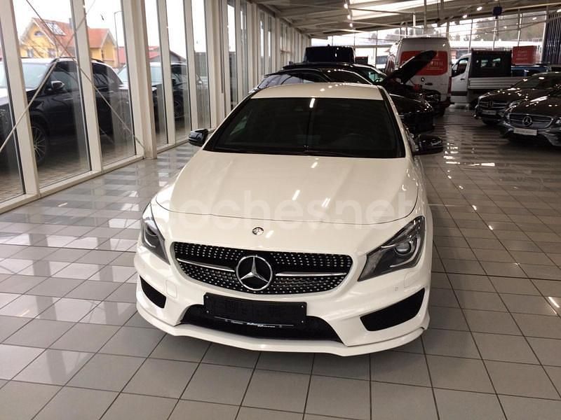 Blanco Usado 2015 Mercedes CLA220 Shooting Brake AMG line Familiar | 15.990 € (Un poco caro) - Imagen 1/4