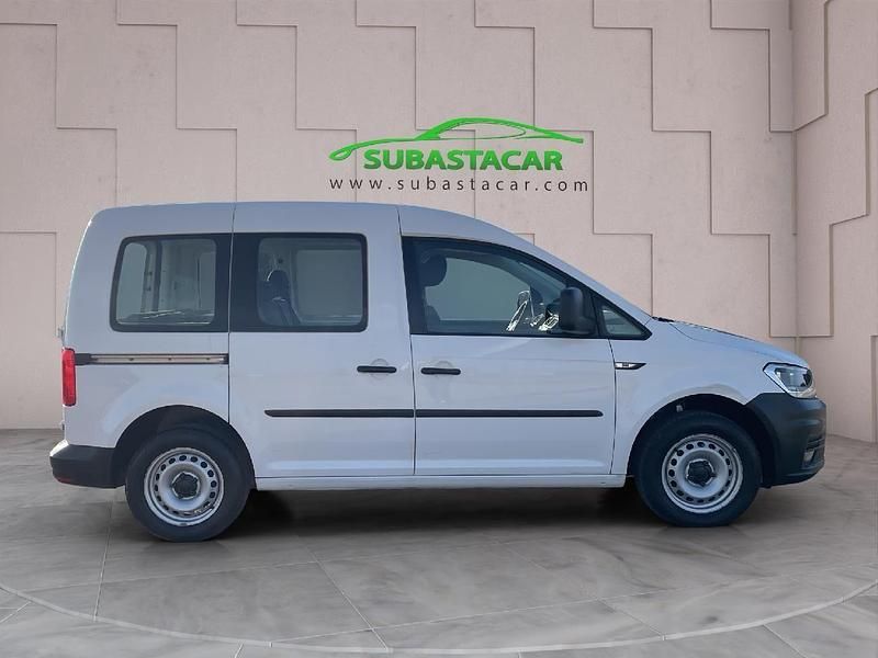 Usado VW Caddy 75 CV (55 kW) 2019 Blanco Monovolumen