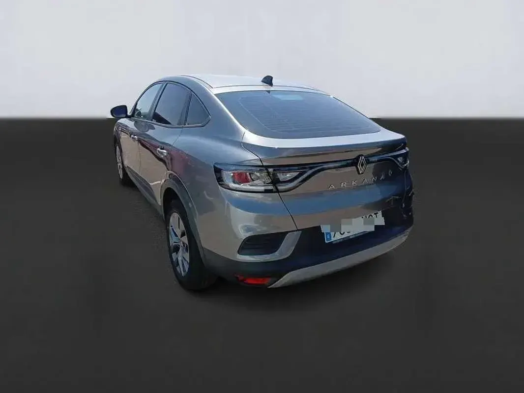 Usado Renault Arkana Techno 145 CV (106 kW) 2025 Gris SUV
