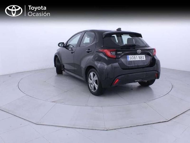 Usado Toyota Yaris Hybrid Active 116 CV (85 kW) 2025 Negro Utilitario