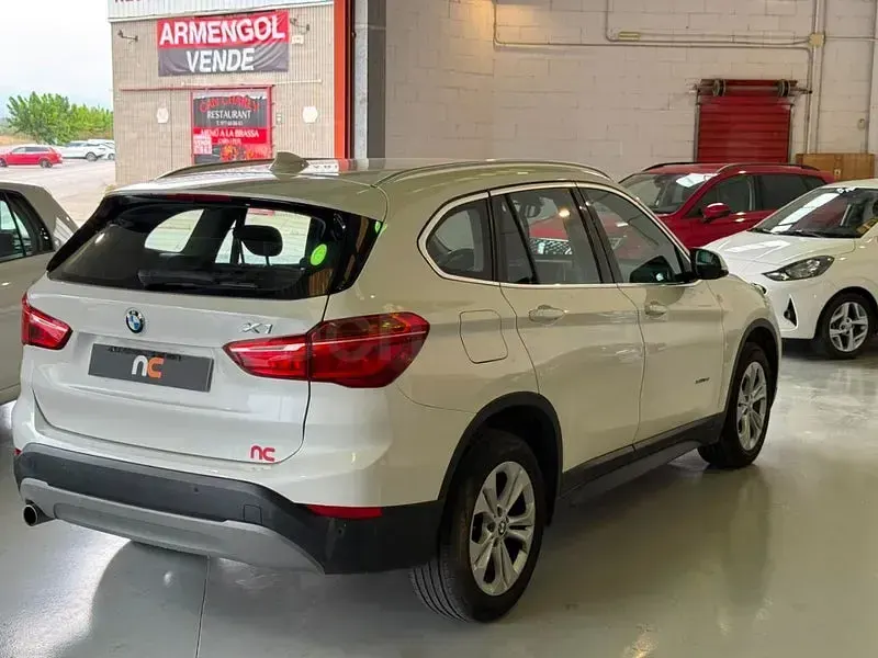Usado BMW X1 150 CV (110 kW) 2017 Blanco SUV