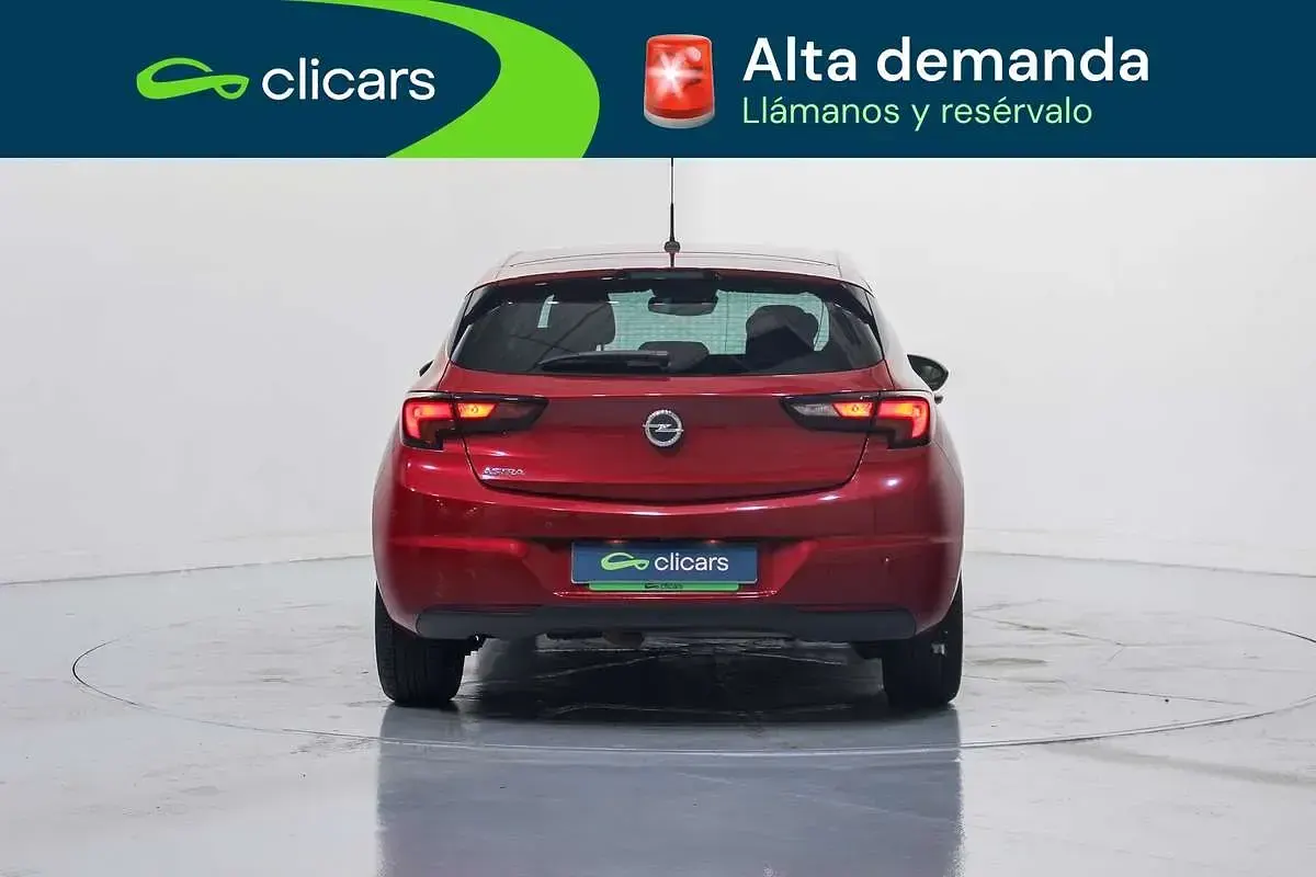 Usado Opel Astra GS Line 110 CV (80 kW) 2020 Rojo Utilitario