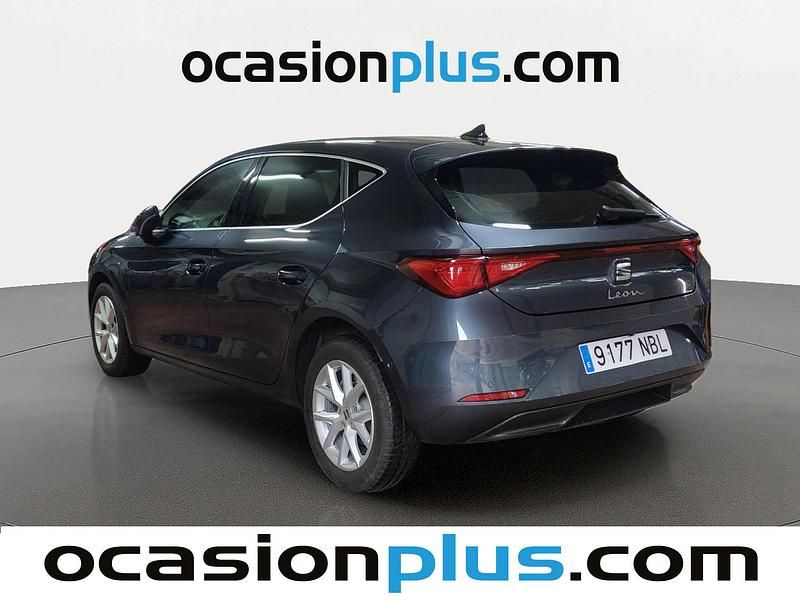 Usado Seat Leon Style 116 CV (85 kW) 2025 Gris Utilitario