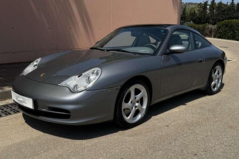 Usado Porsche 911 Carrera 320 CV (235 kW) 2004 Gris / plata Coupe