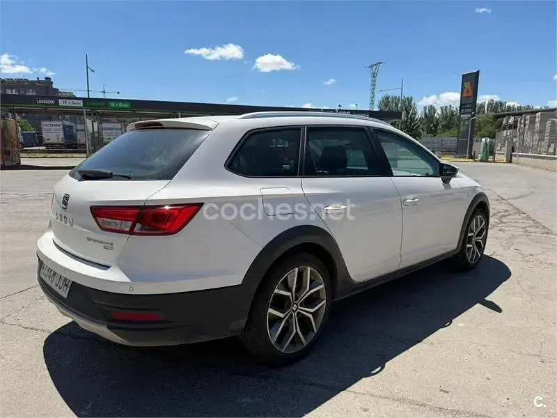 Käytetty Seat Leon ST 4Drive 184 HP (135 kW) 2015 Valkoinen Farmari