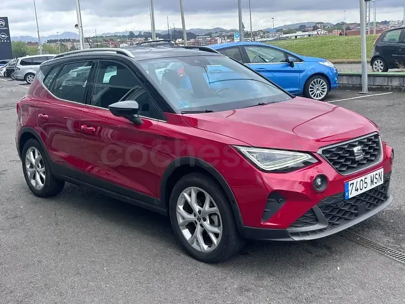 Usado Seat Arona FR 115 CV (84 kW) 2024 Rojo SUV