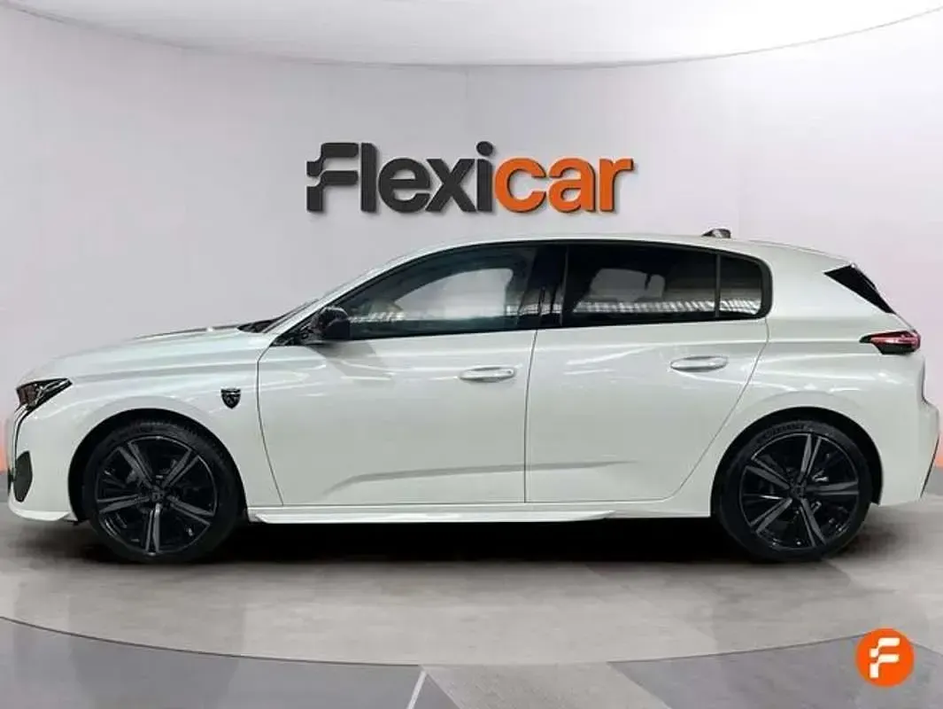 Usado Peugeot 308 GT 131 CV (96 kW) 2022 Blanco Utilitario