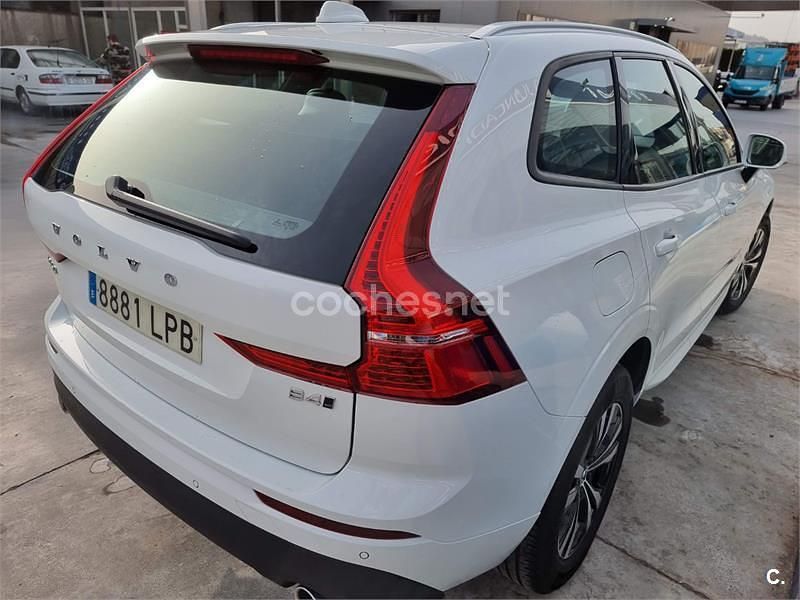 Usado Volvo XC60 Momentum 197 CV (144 kW) 2021 Blanco SUV