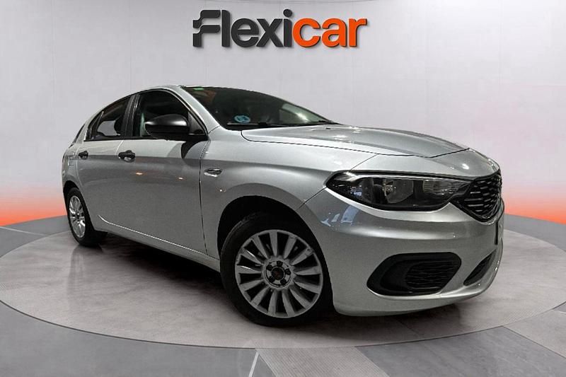 Gris Usado 2019 Fiat Tipo Lounge Berlina | 10.890 € (Precio justo) - Imagen 1/4