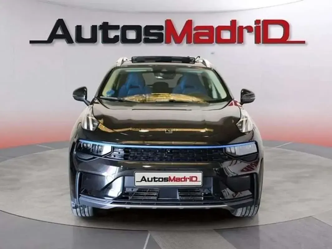Usado Lynk & Co 01 261 CV (191 kW) 2023 Negro SUV