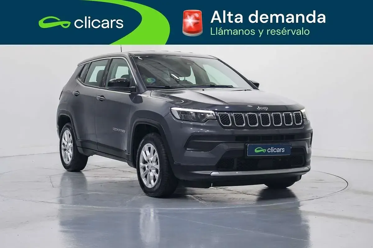 Usado Jeep Compass Altitude 129 CV (94 kW) 2025 Gris SUV