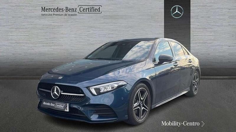 Usado Mercedes A200 163 CV (119 kW) 2022 Azul Utilitario