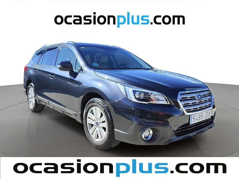 Usado Subaru Outback 150 CV (110 kW) 2015 Negro Familiar