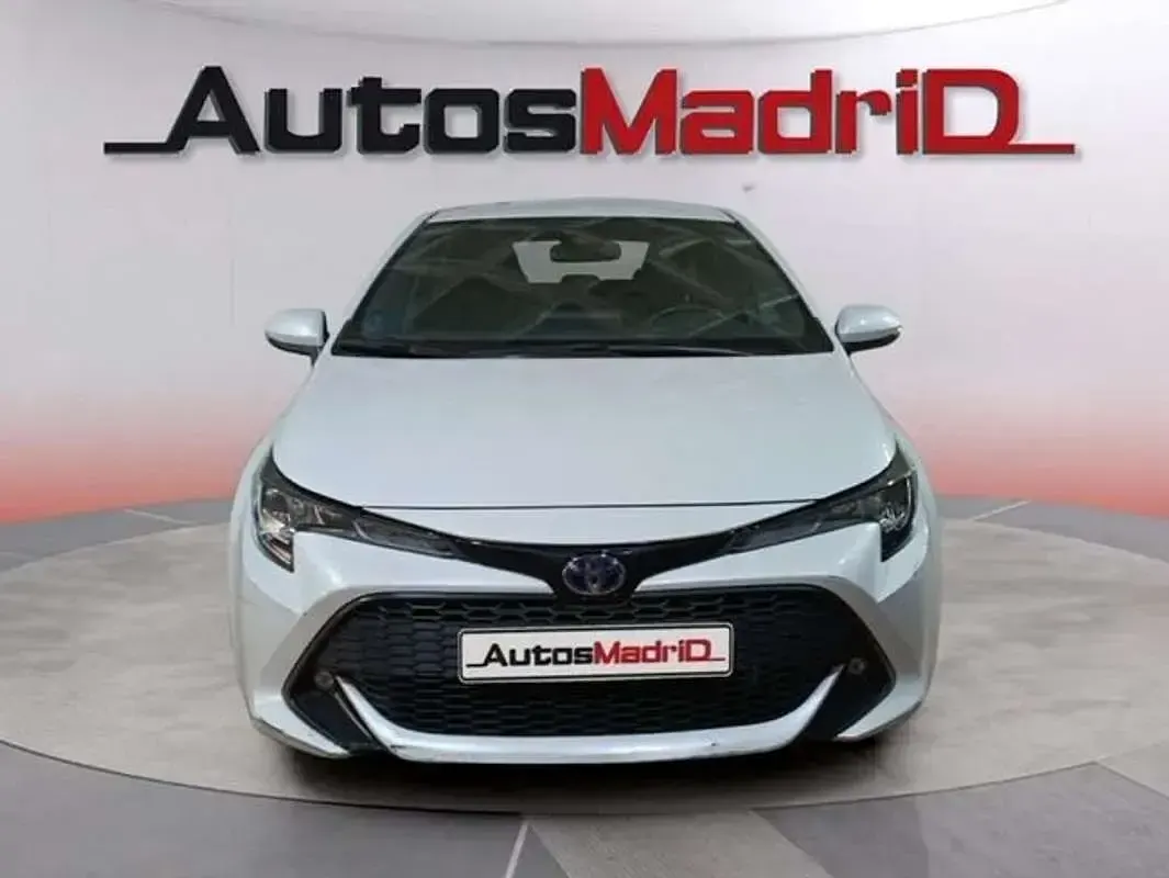 Usado Toyota Corolla Active 122 CV (89 kW) 2022 Blanco Berlina
