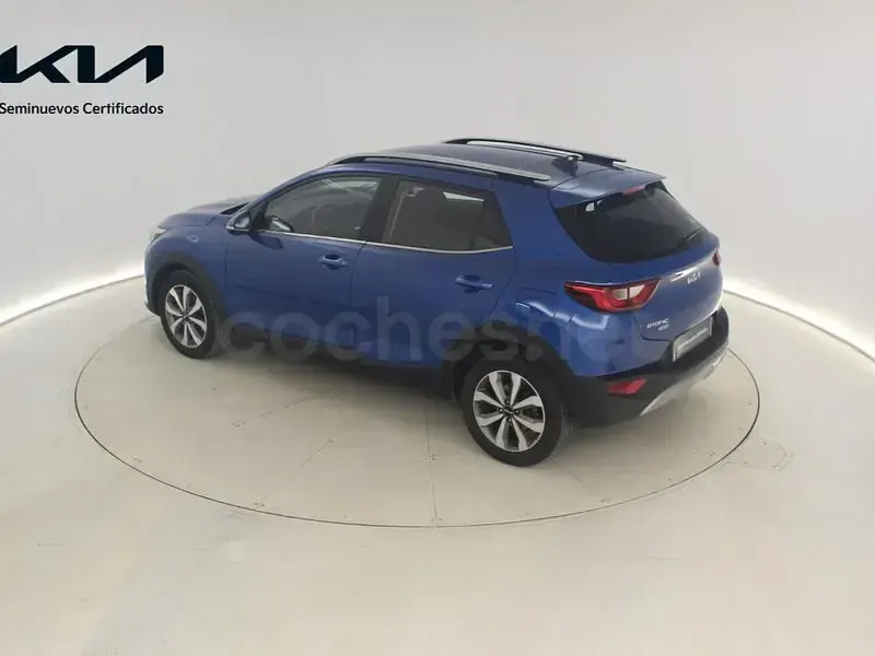 Usado Kia Stonic 100 CV (73 kW) 2024 Azul SUV