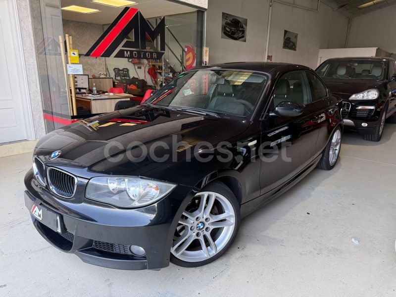 Negro Usado 2008 BMW 120 Coupé Coupe | 7990 € (Un poco caro) - Imagen 1/4