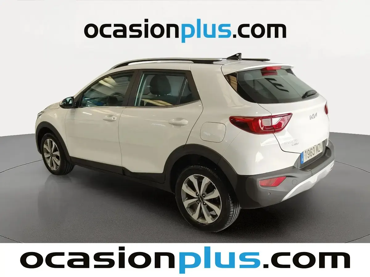 Usado Kia Stonic 101 CV (74 kW) 2025 Blanco SUV