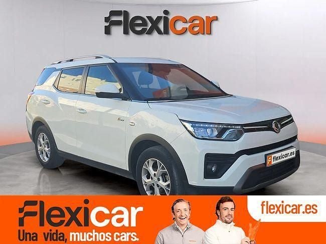 Blanco Usado 2023 Ssangyong (KGM) Tivoli SUV | 13.990 € (Precio justo) - Imagen 1/4