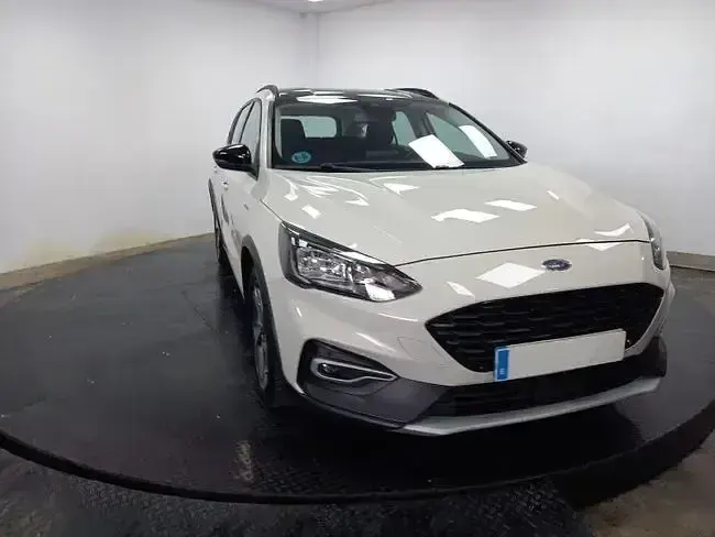 Usado Ford Focus Active 120 CV (88 kW) 2021 Blanco Utilitario