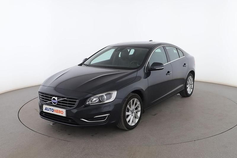 Gris Usado 2015 Volvo S60 Summum Berlina | 17.099 € (Caro) - Imagen 1/3