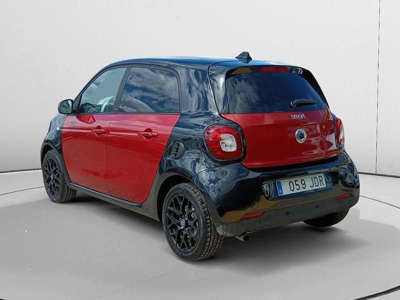 Usado Smart ForFour Prime 71 CV (52 kW) 2015 Negro Utilitario