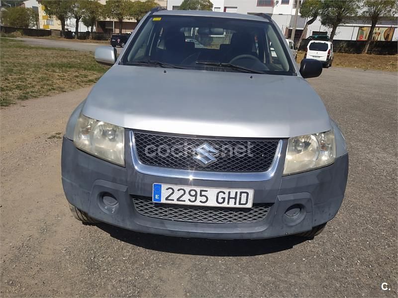 Gris / plata Usado 2009 Suzuki Grand Vitara SUV | 6300 € (Super precio) - Imagen 1/4