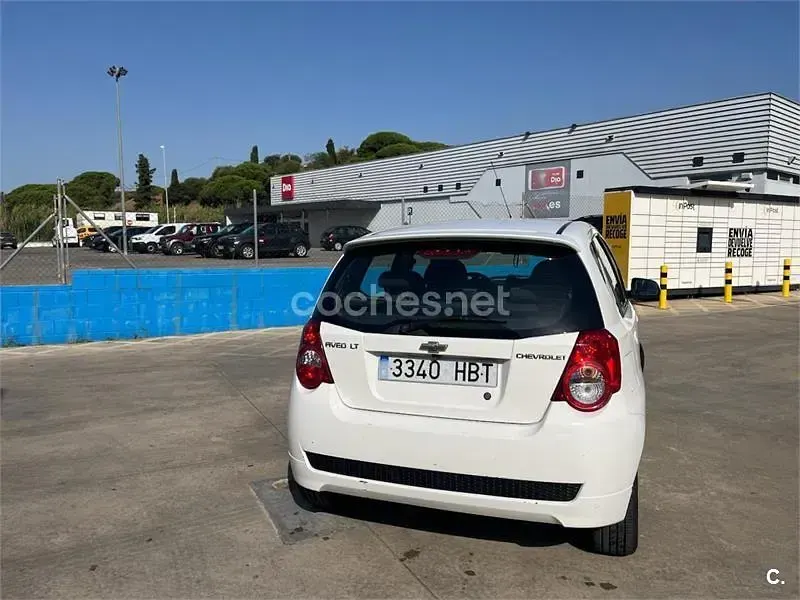 Usado Chevrolet Aveo LS 101 CV (74 kW) 2011 Blanco Berlina