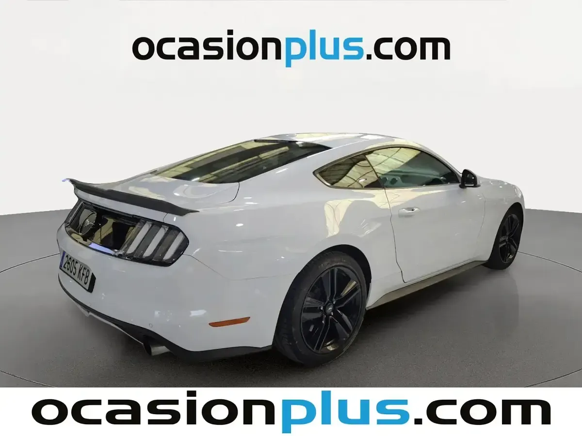 Usado Ford Mustang Fastback 314 CV (230 kW) 2017 Blanco Coupe