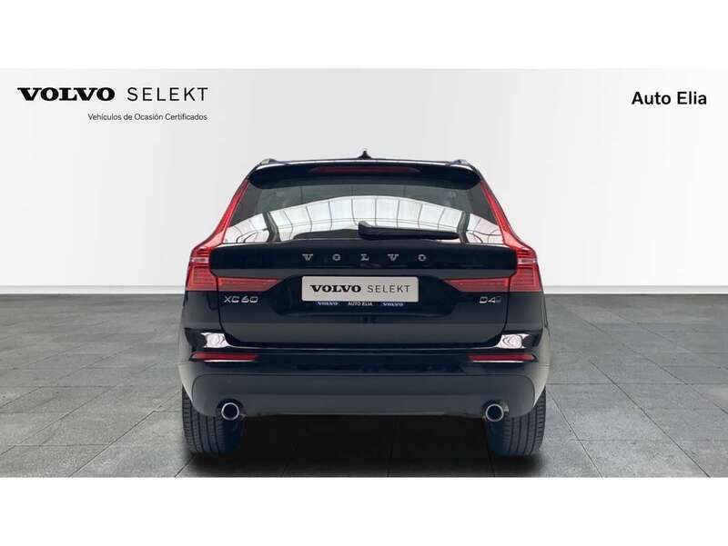 Usado Volvo XC60 Momentum 190 CV (139 kW) 2018 Negro SUV
