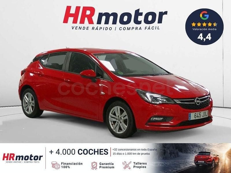 Usado Opel Astra Selective 125 CV (91 kW) 2017 Rojo Berlina
